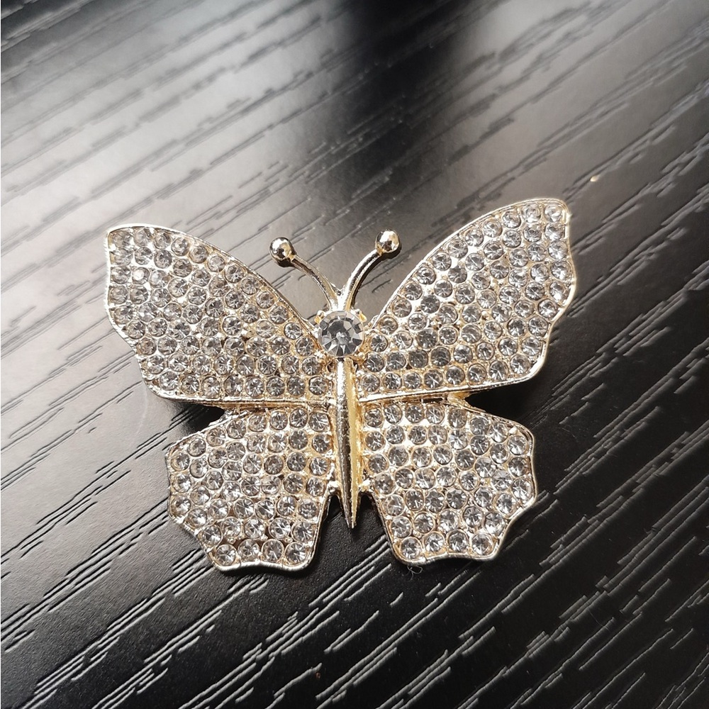 Butterfly Brooch with Rhinestone - Picture 2 of 7